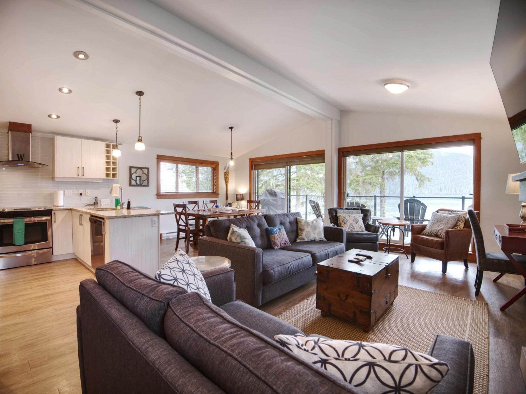 Handsome Dan'S Vacation Cottage Rentals Port Renfrew Exterior foto