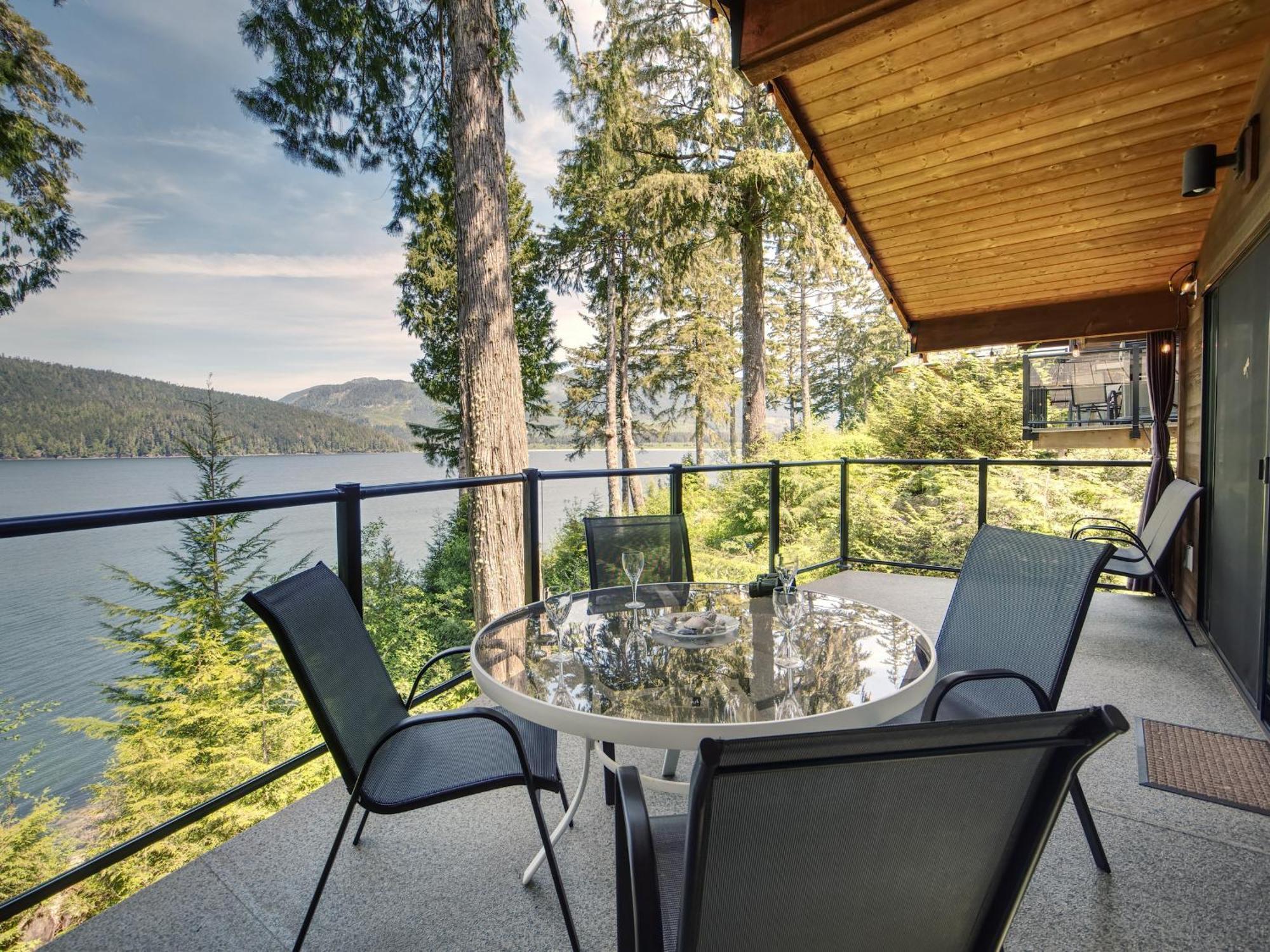 Handsome Dan'S Vacation Cottage Rentals Port Renfrew Exterior foto