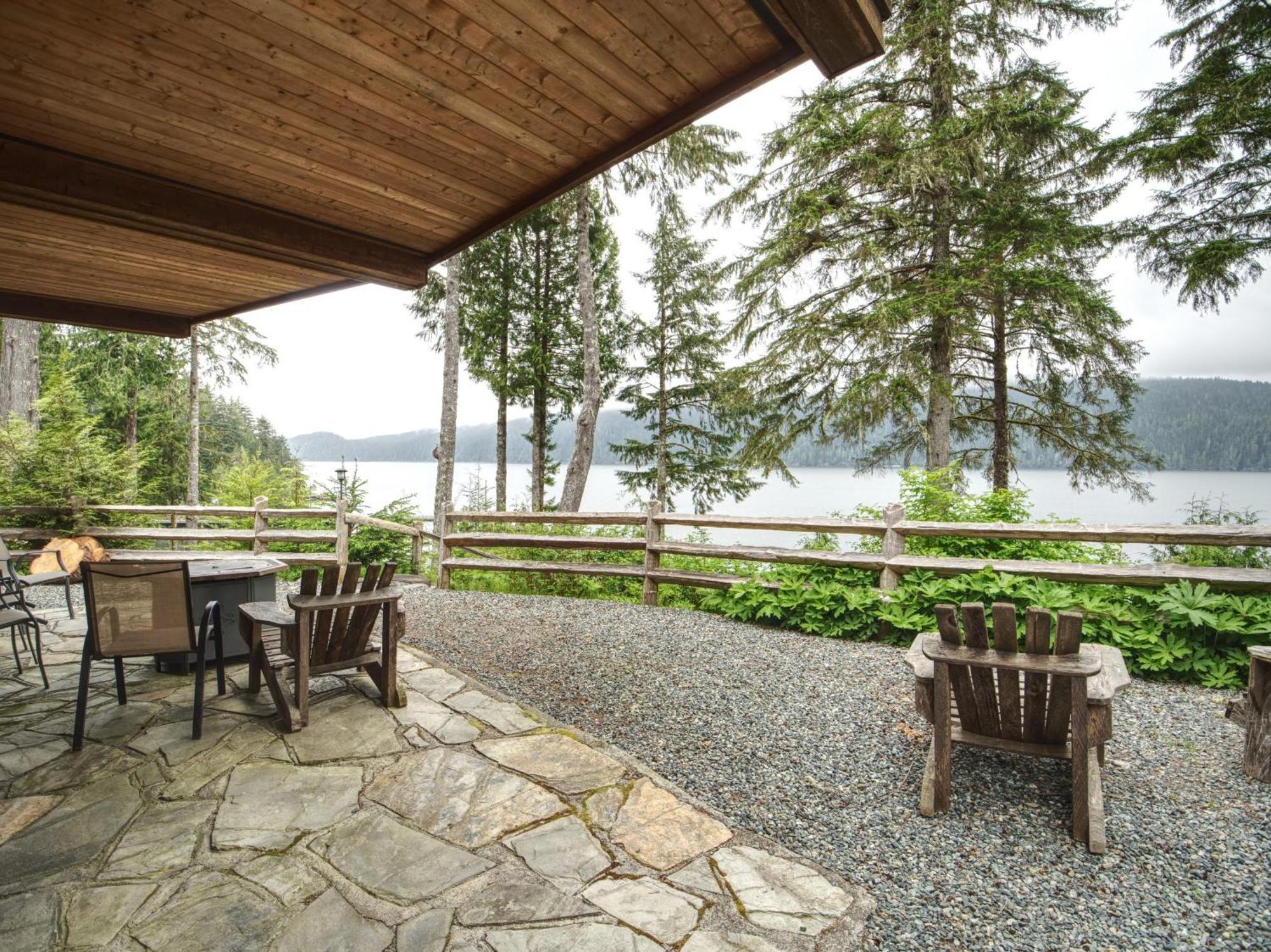 Handsome Dan'S Vacation Cottage Rentals Port Renfrew Exterior foto