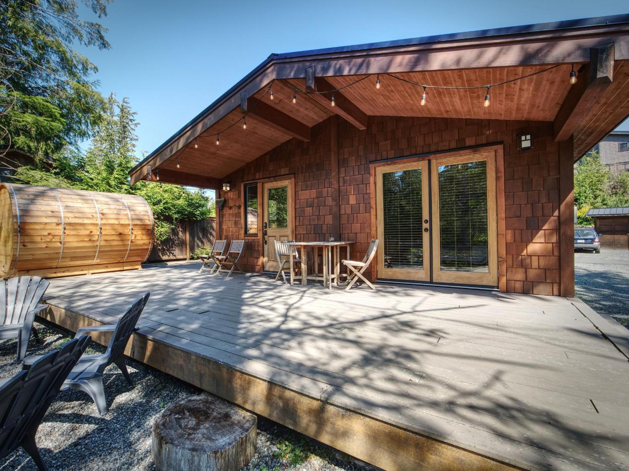 Handsome Dan'S Vacation Cottage Rentals Port Renfrew Exterior foto