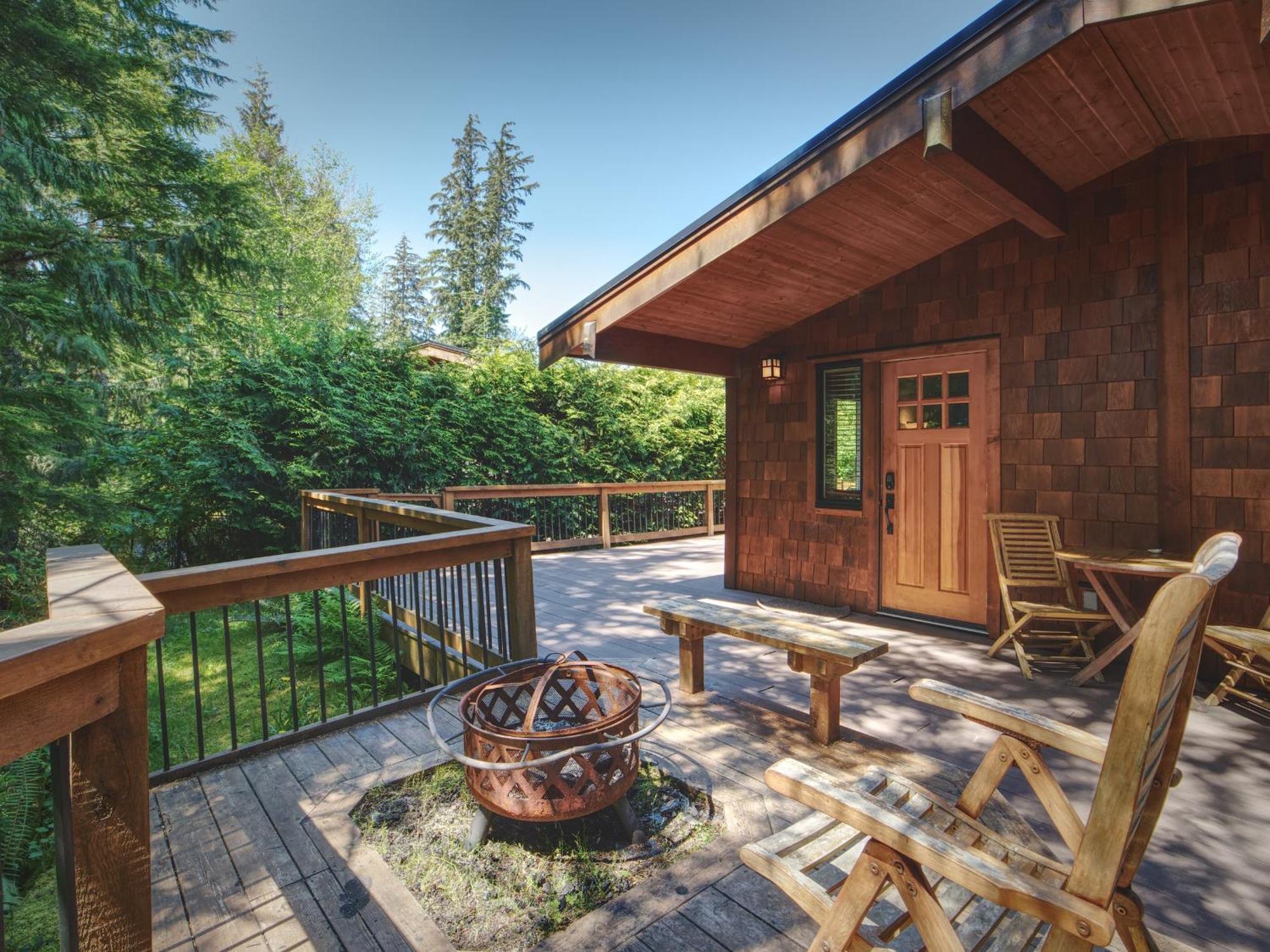 Handsome Dan'S Vacation Cottage Rentals Port Renfrew Exterior foto